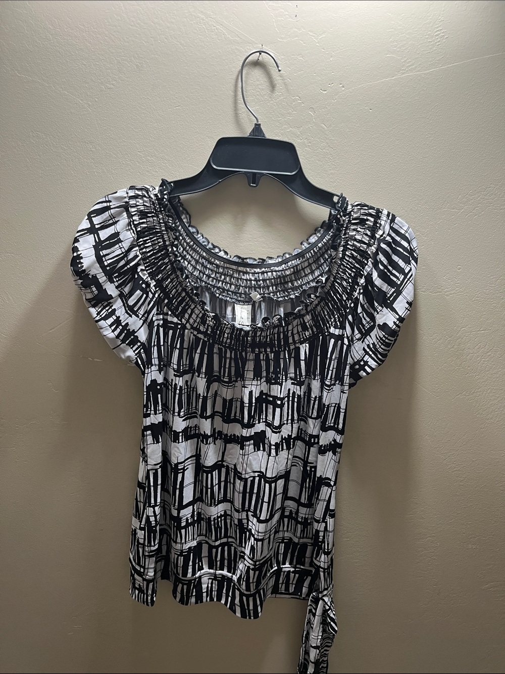Heart Soul Black & White Smocked Neck Puff Sleeve Top